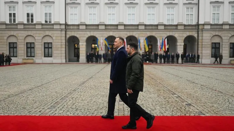 CBOS: Poles Back Nawrocki's Decision to Strip Zelensky of the Order of the White Eagle