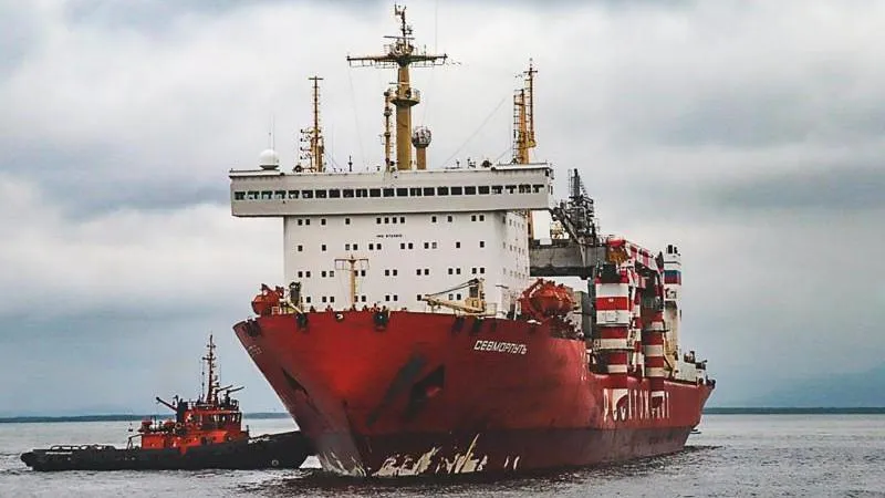 Putin: Russia determined to make navigation on the Northern Sea Route year-round