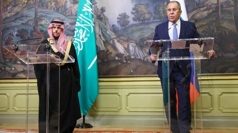 Lavrov highlights brisk rise in tourist flow between Russia and Saudi Arabia
