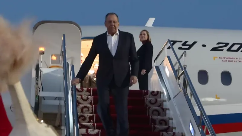 Lavrov Arrives in Kyrgyzstan to Defend Regional Stability