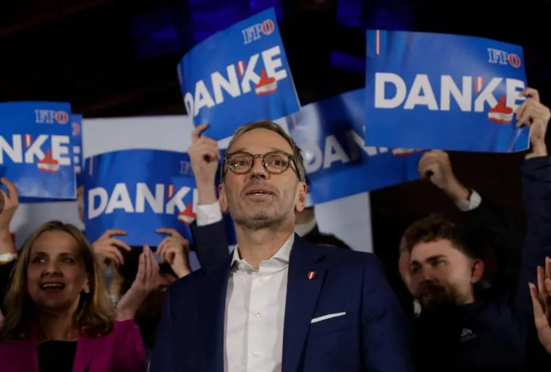 Austria: Ruling Coalition Walks in the Footsteps of Its German Counterparts — and Pays the Price
