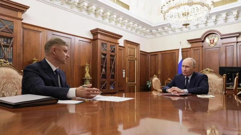 Putin Meets Head of Russian Railways, Emphasizing the Country’s Economic Strength